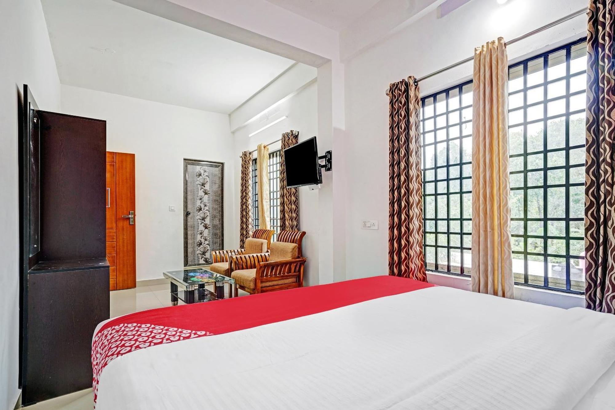 Hotel Thaza Rooms Nedumbassery Eksteriør bilde